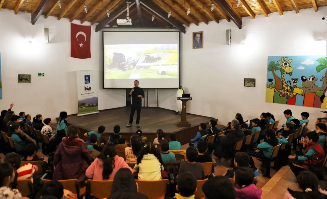 Bursa'da ilköğretim öğrencilerine vektörle mücadele eğitimi verildi 2