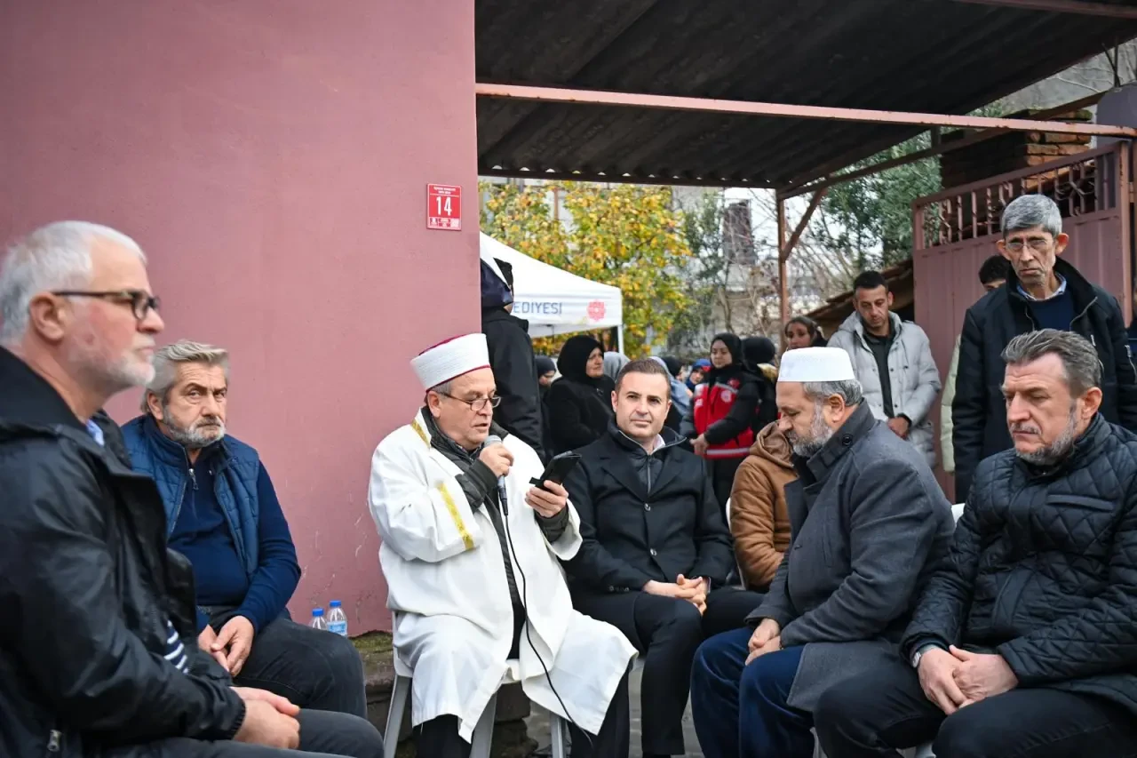 Mühimmat fabrikasında meydana gelen patlamada hayatını kaybeden işçiler, son yolculuğuna uğurlandı 6