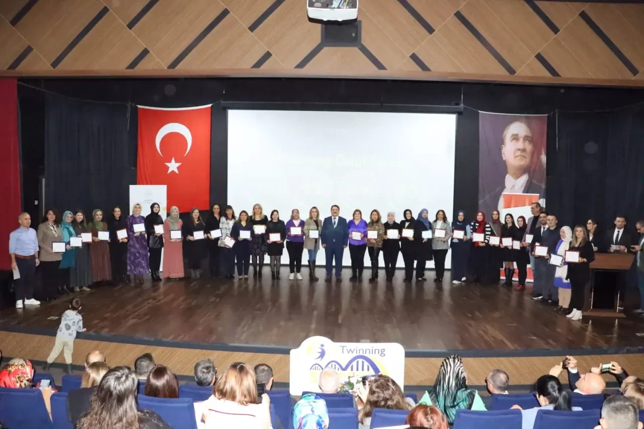 Sakarya'da 6 okul 'eTwinning Okulu' seçildi 6