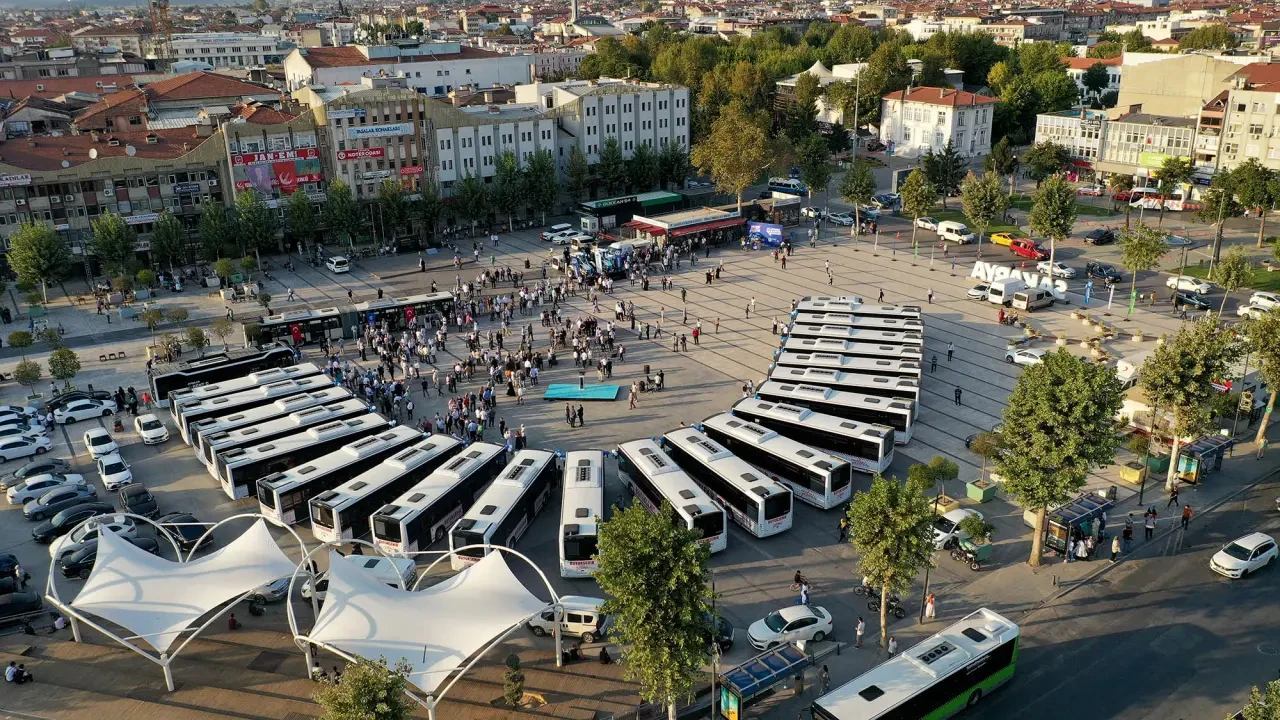 '2025 Sakarya’da projelerin yatırıma dönüştüğü bir yıl olacak' 7