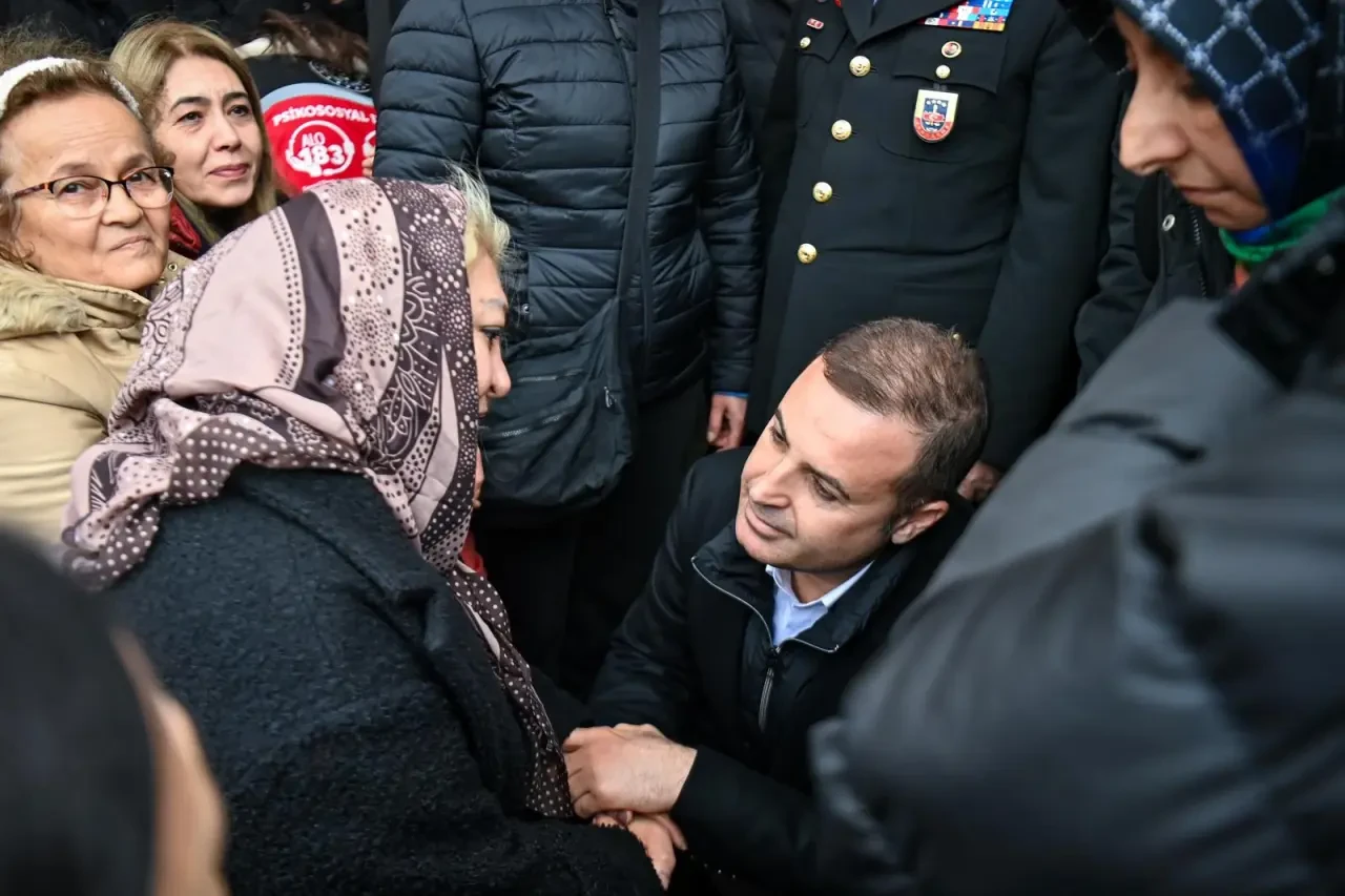 Mühimmat fabrikasında meydana gelen patlamada hayatını kaybeden işçiler, son yolculuğuna uğurlandı 2