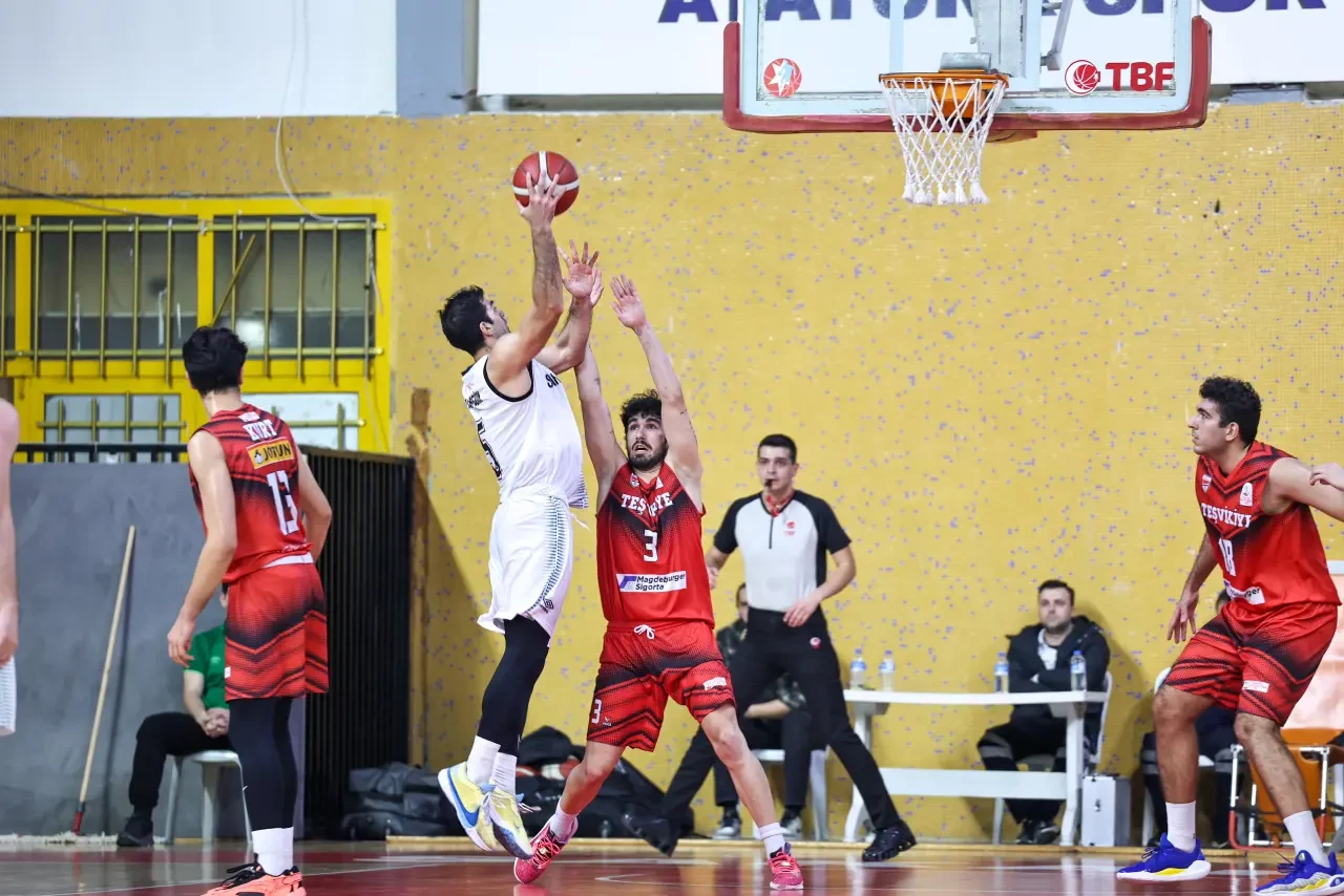 Sakarya Büyükşehir, Teşvikiye'yi 76-65 yenerek sezonun ikinci devresine galibiyetle başladı 7