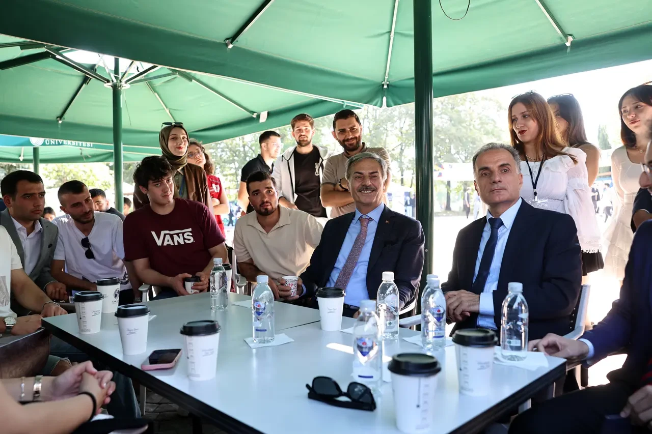 Sakarya’da Gençler İçin Uygun Fiyatlı Kampüs Mutfak Hizmete Açılıyor 12