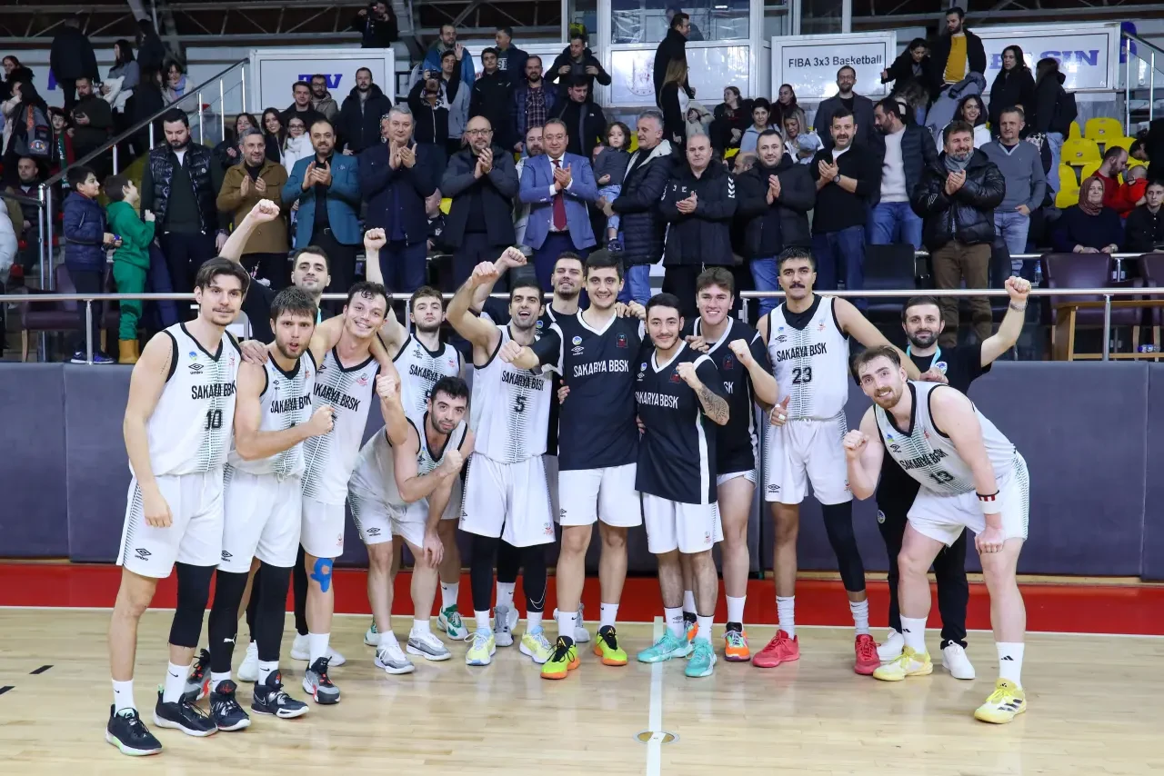 Sakarya Büyükşehir, Teşvikiye'yi 76-65 yenerek sezonun ikinci devresine galibiyetle başladı 1