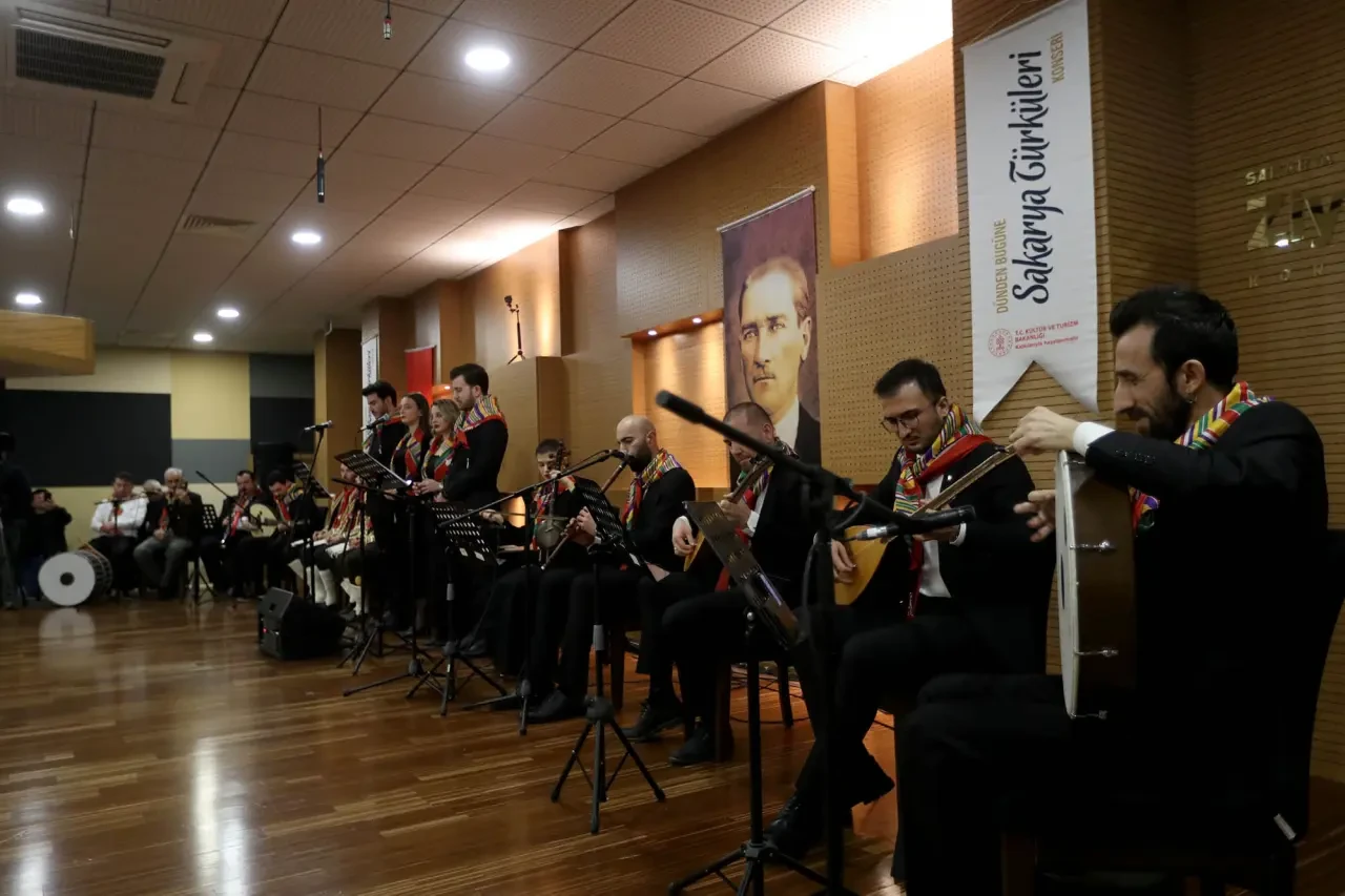 Dünden Bugüne Sakarya Türküleri Konseri Unutulmaz Anlar Yaşattı 14
