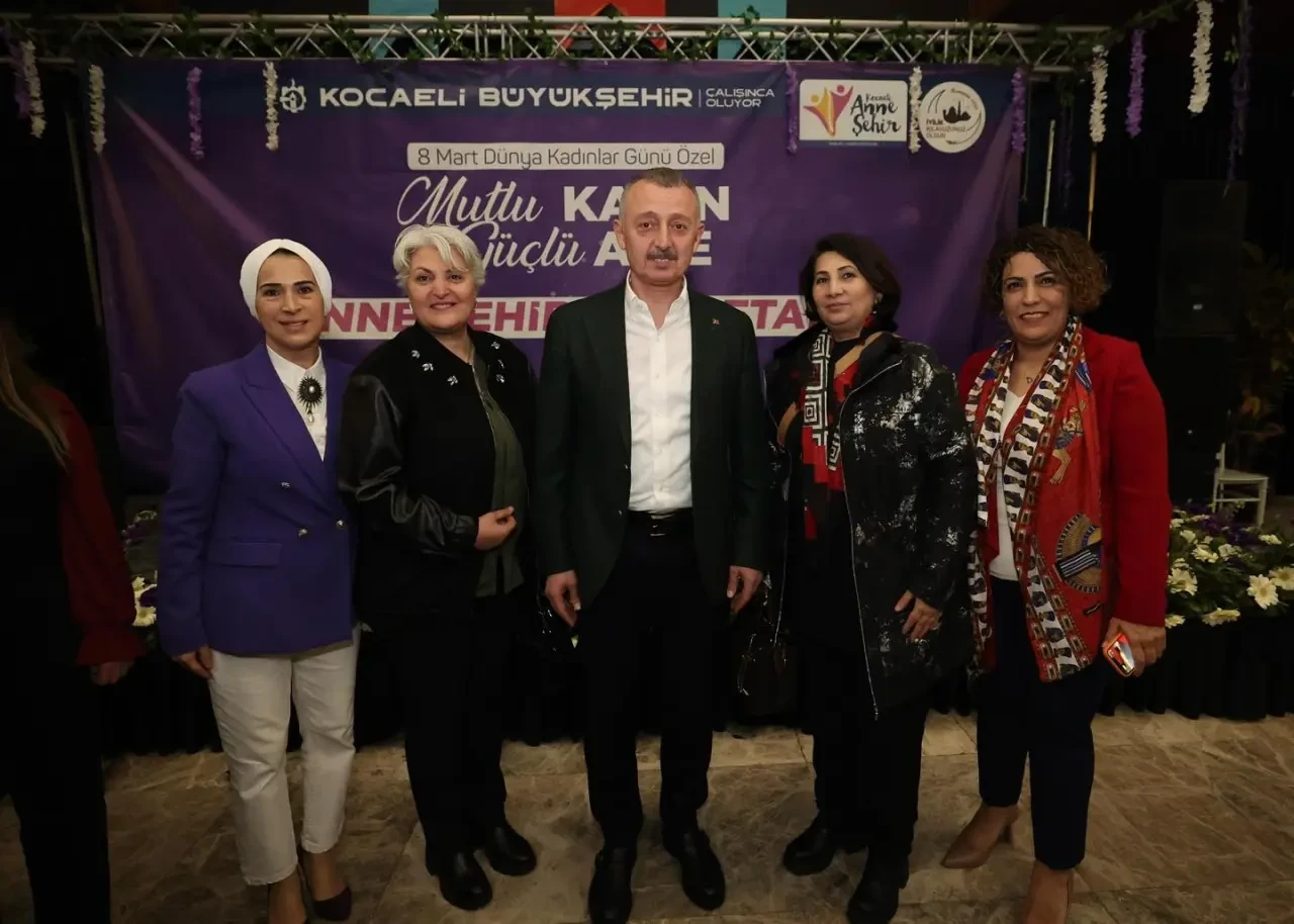 Başkan Büyükakın’dan kadınlara övgü dolu sözler 7