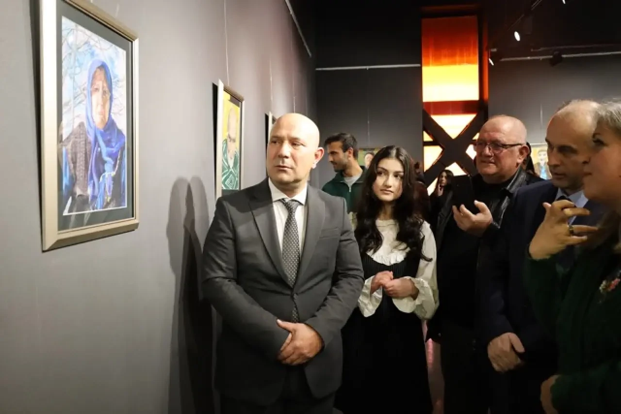 Seher Yalkın’ın “Yöremin İnsanları” sergisi Ofis Sanat Merkezi’nde kapılarını açtı 2