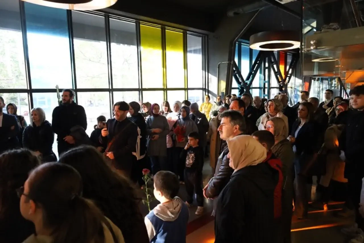 Seher Yalkın’ın “Yöremin İnsanları” sergisi Ofis Sanat Merkezi’nde kapılarını açtı 9