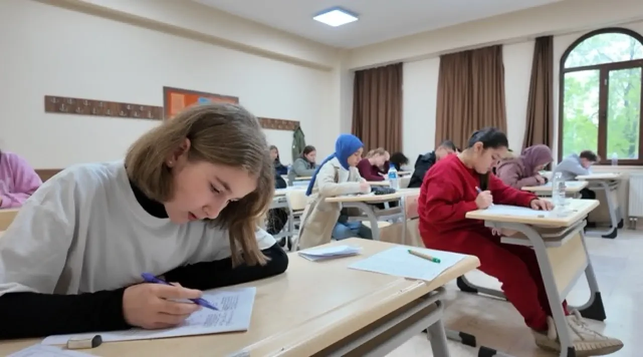 AdaMat Matematik Olimpiyatları’nın birinci aşaması tamamlandı 11