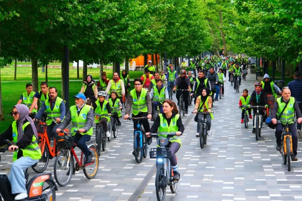 Trafik Haftası'nda Yüzlerce Sakaryalı Pedal Çevirdi 3