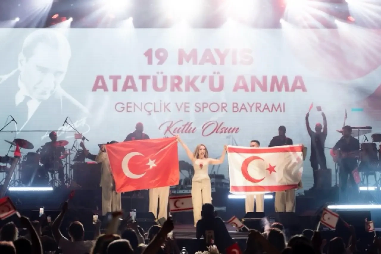 Ziynet Sali’den Grand Sapphire Sahnesinde Bayram Coşkusu: “19 Mayıs’ı Kalbimizde Yaşadık” 5