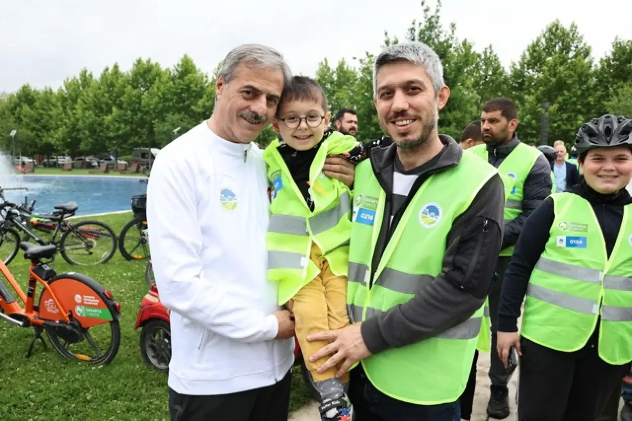 Trafik Haftası'nda Yüzlerce Sakaryalı Pedal Çevirdi 5