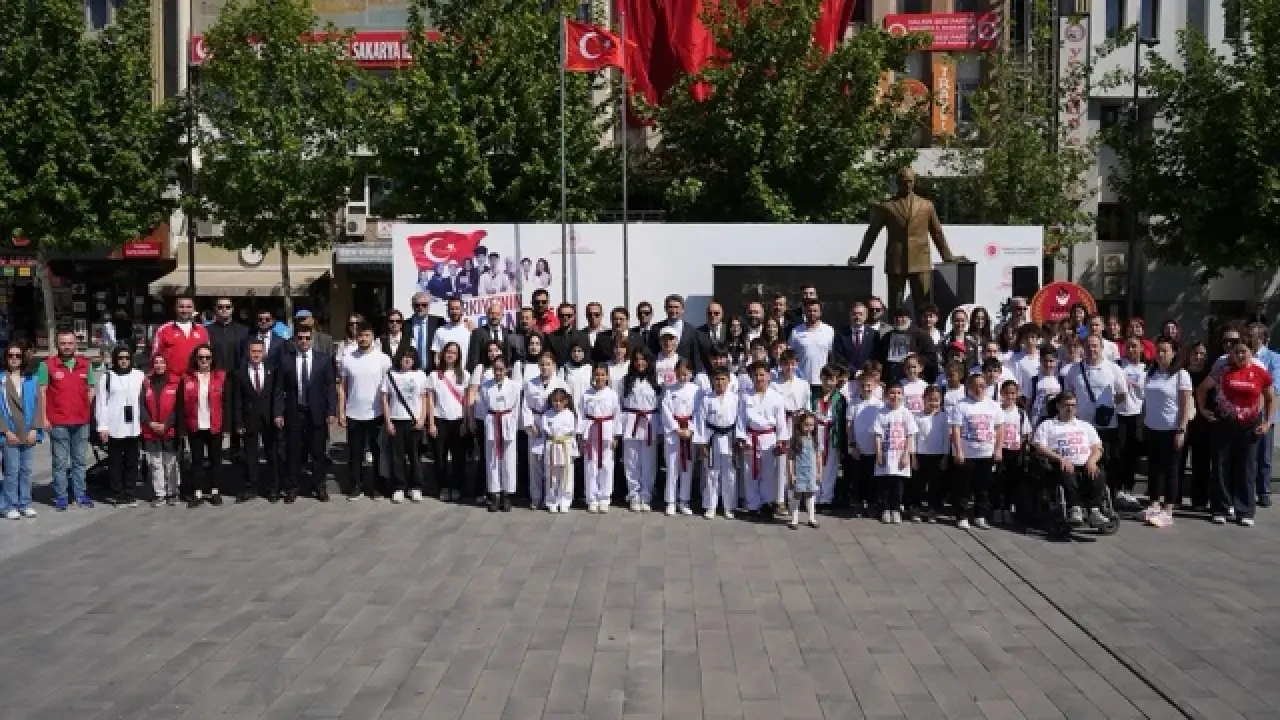 Sakarya'da 19 Mayıs Coşkusu: Gençlik ve Birlik Ruhu Zirvede 7