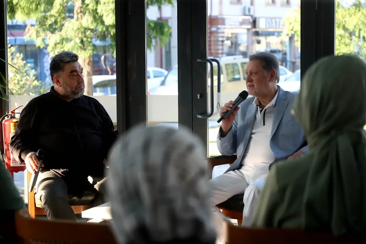 Ahmet Özhan insan ve kainat arasındaki ilahi bağı anlattı 12