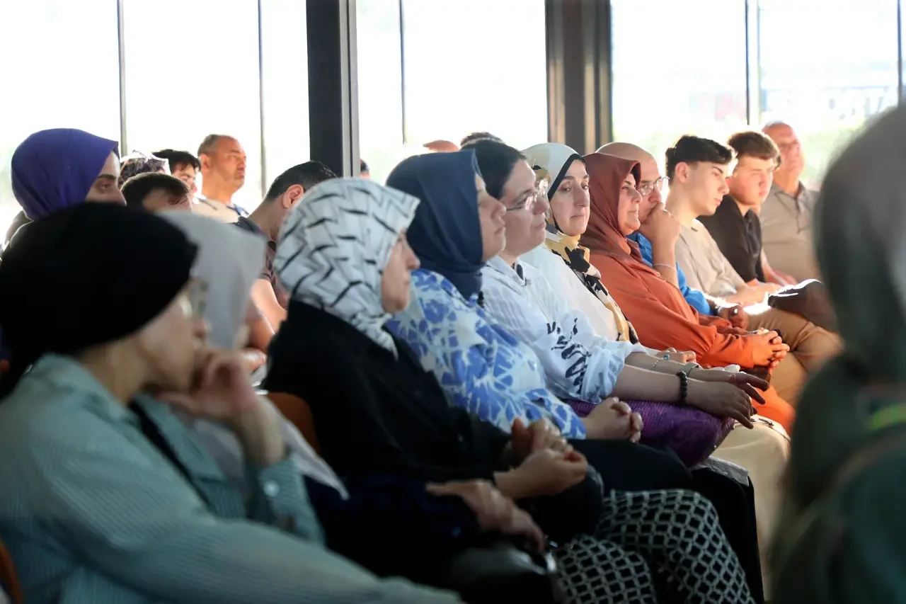 Ahmet Özhan insan ve kainat arasındaki ilahi bağı anlattı 7