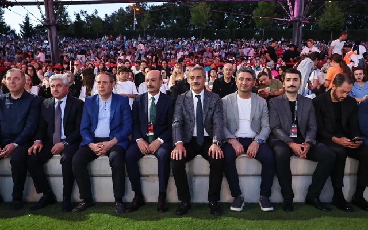 Binlerce kişi dünya şampiyonası heyecanını Sakarya’da yaşadı 16