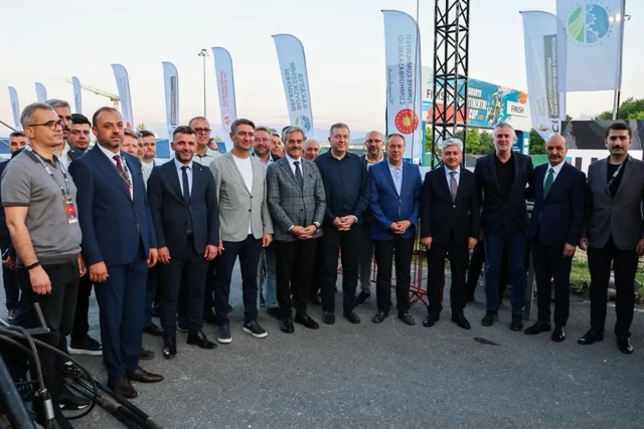 Binlerce kişi dünya şampiyonası heyecanını Sakarya’da yaşadı 3