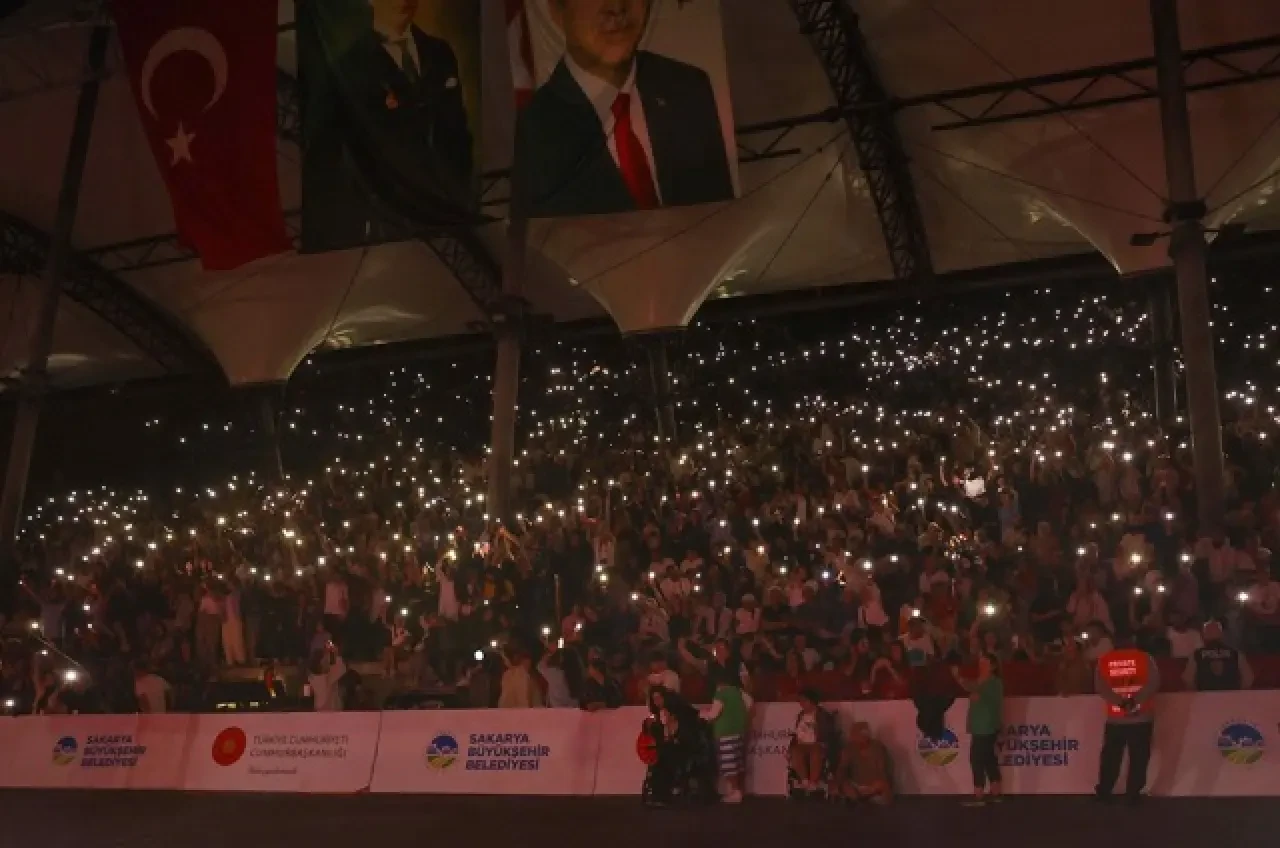 Sakarya, UCI Dağ Bisikleti Eliminatör Dünya Şampiyonası'nda rekor kırdı, coşkulu kapanış seremonisiyle dikkat çekti 7