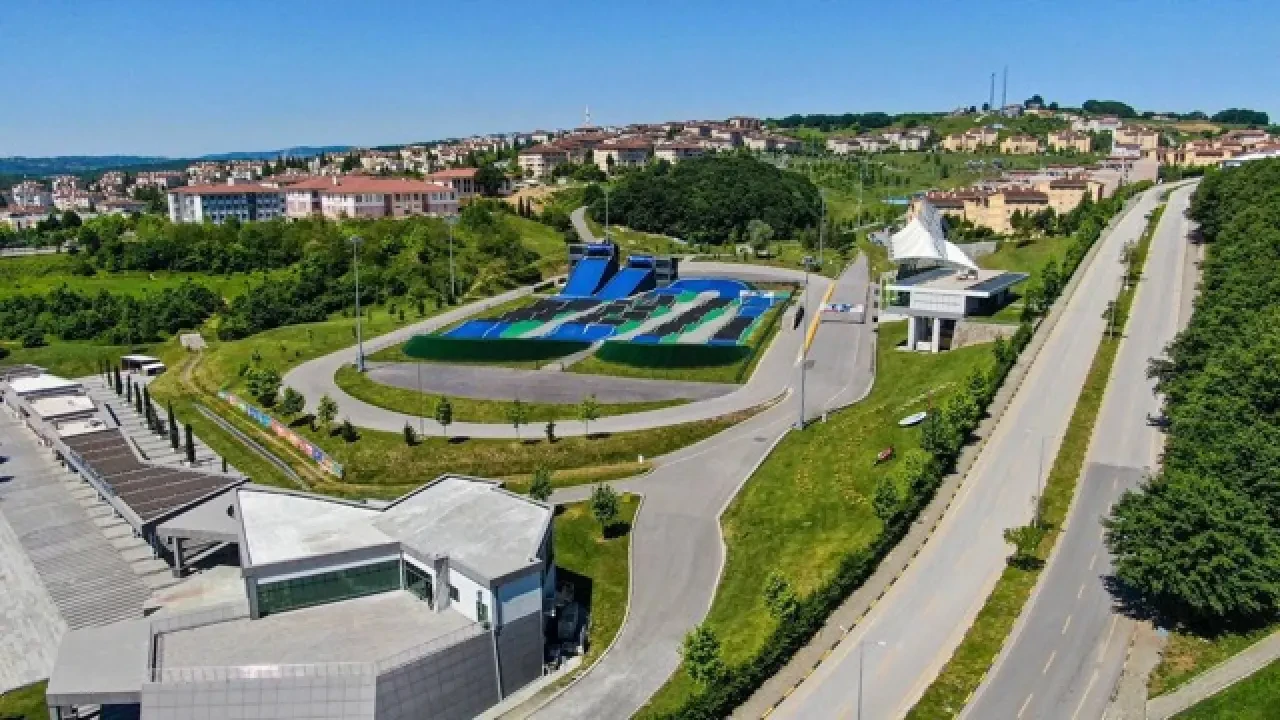 UCI Dağ Bisikleti Eliminatör Dünya Şampiyonası-2025 Başlıyor 1