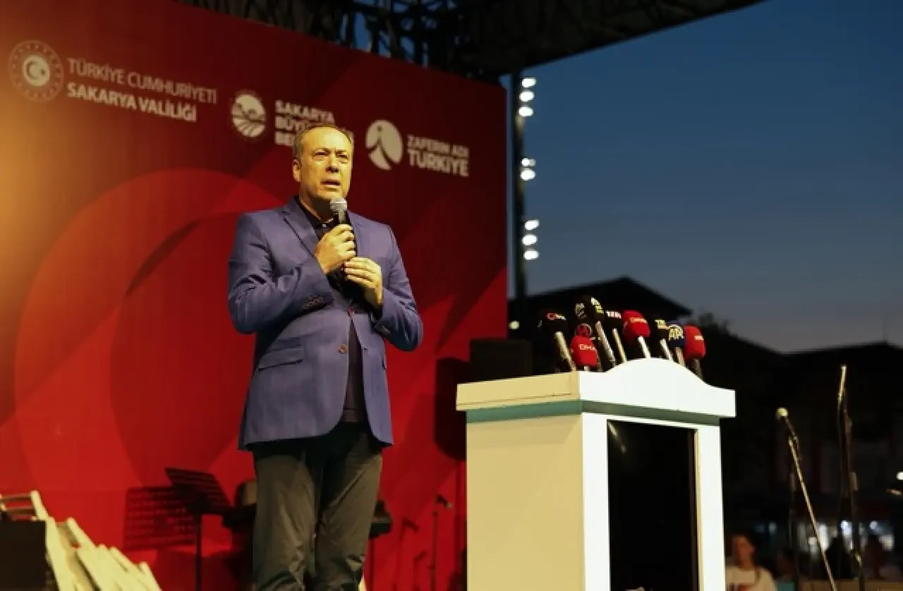  “O gece dünya, inananların vatan uğruna neler yapabileceğini izledi” 2