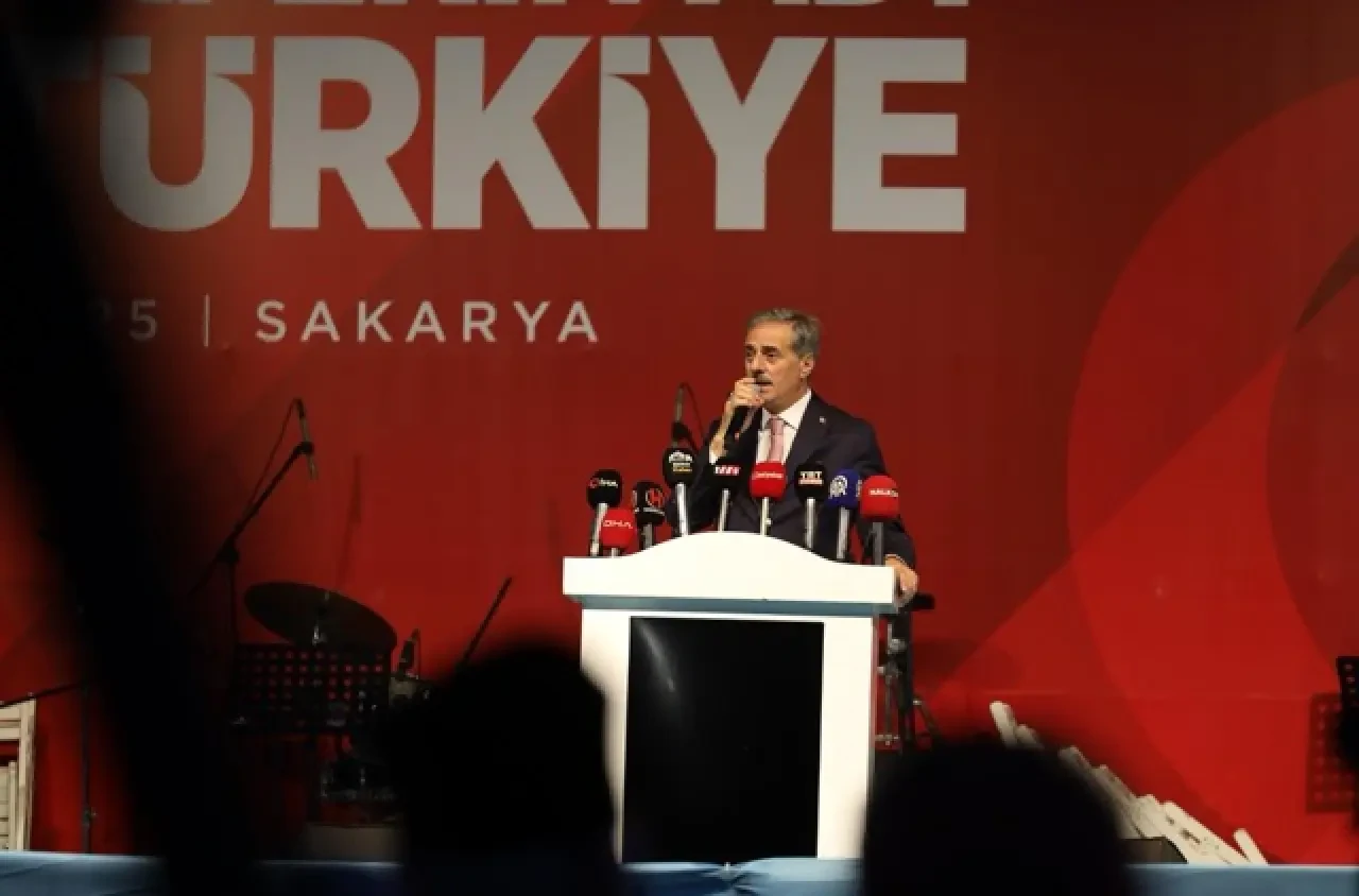  “O gece dünya, inananların vatan uğruna neler yapabileceğini izledi” 13