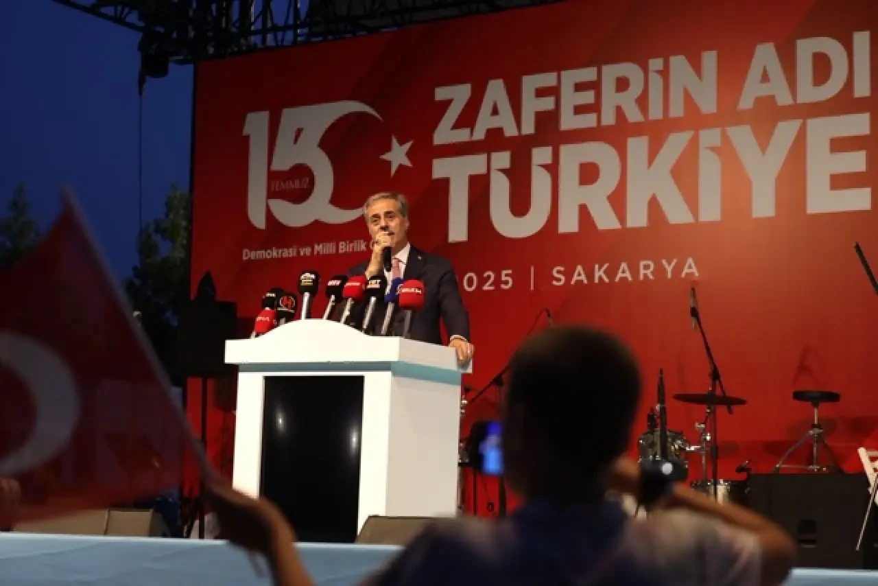  “O gece dünya, inananların vatan uğruna neler yapabileceğini izledi” 11