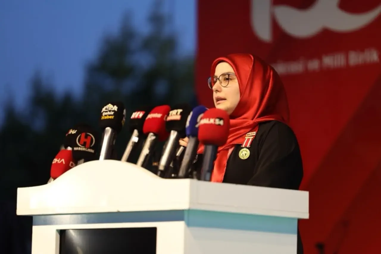  “O gece dünya, inananların vatan uğruna neler yapabileceğini izledi” 5