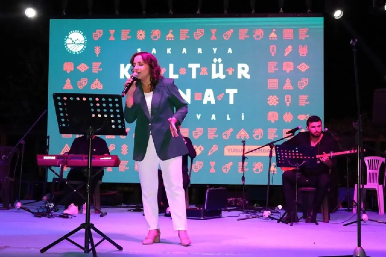 Doğu ve Güneydoğu’nun kültür şöleni Sakarya’da yaşandı 14