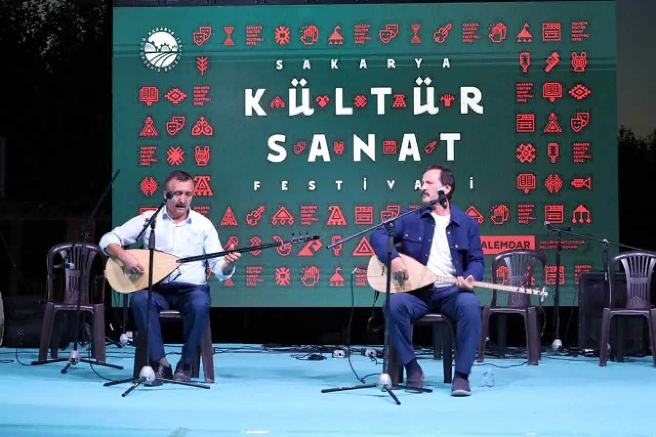 Doğu ve Güneydoğu’nun kültür şöleni Sakarya’da yaşandı 17