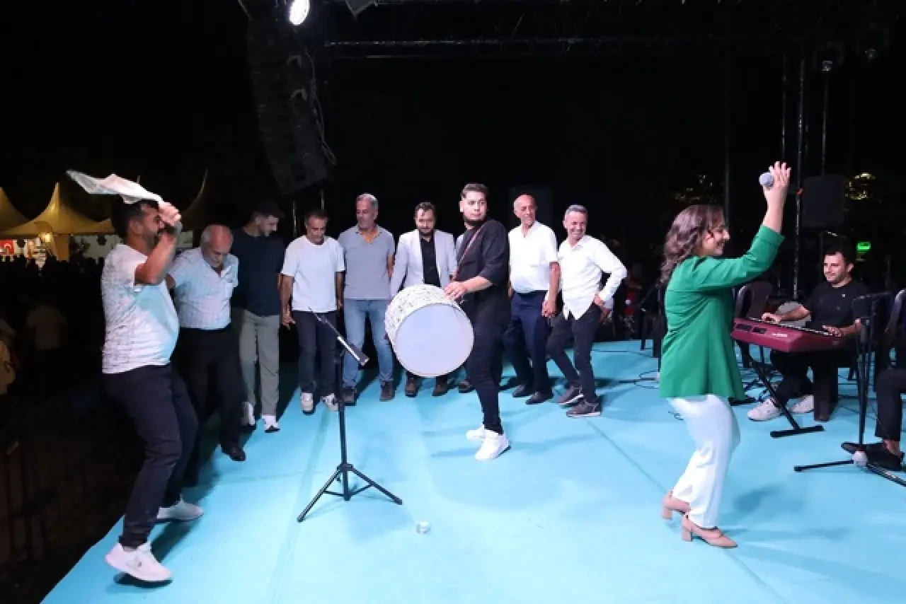 Doğu ve Güneydoğu’nun kültür şöleni Sakarya’da yaşandı 7
