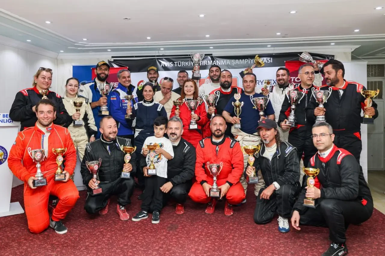 Betül Gözde İlter Ralli Pistlerinde Fırtına Gibi 9
