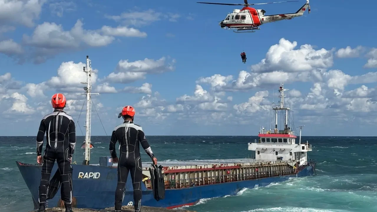 Kocaeli'de nefes kesen operasyon: Helikopterle kurtarılıyorlar 3