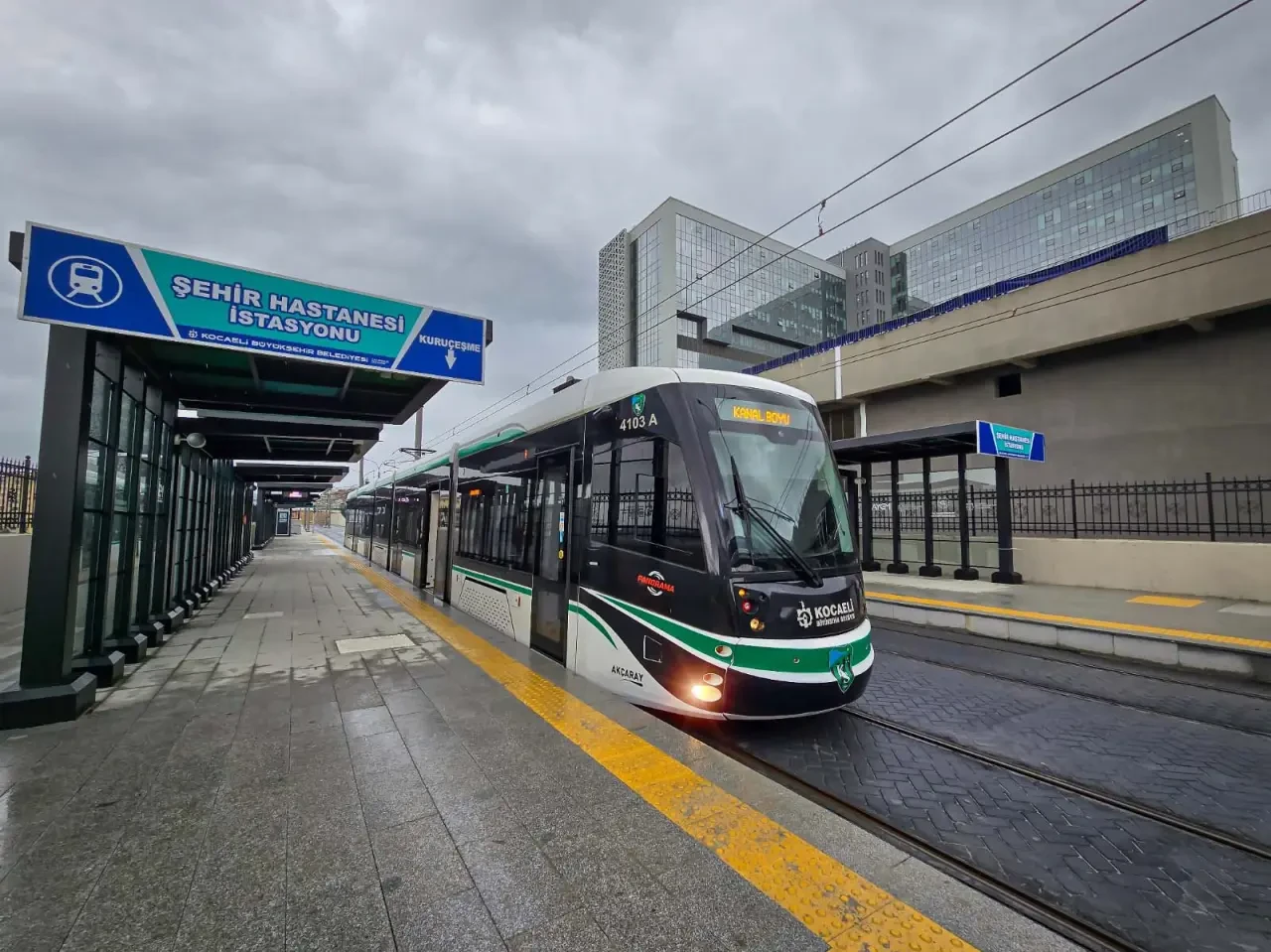 Metro ve tramvay ağı genişliyor, ulaşım filosu büyüyor 13