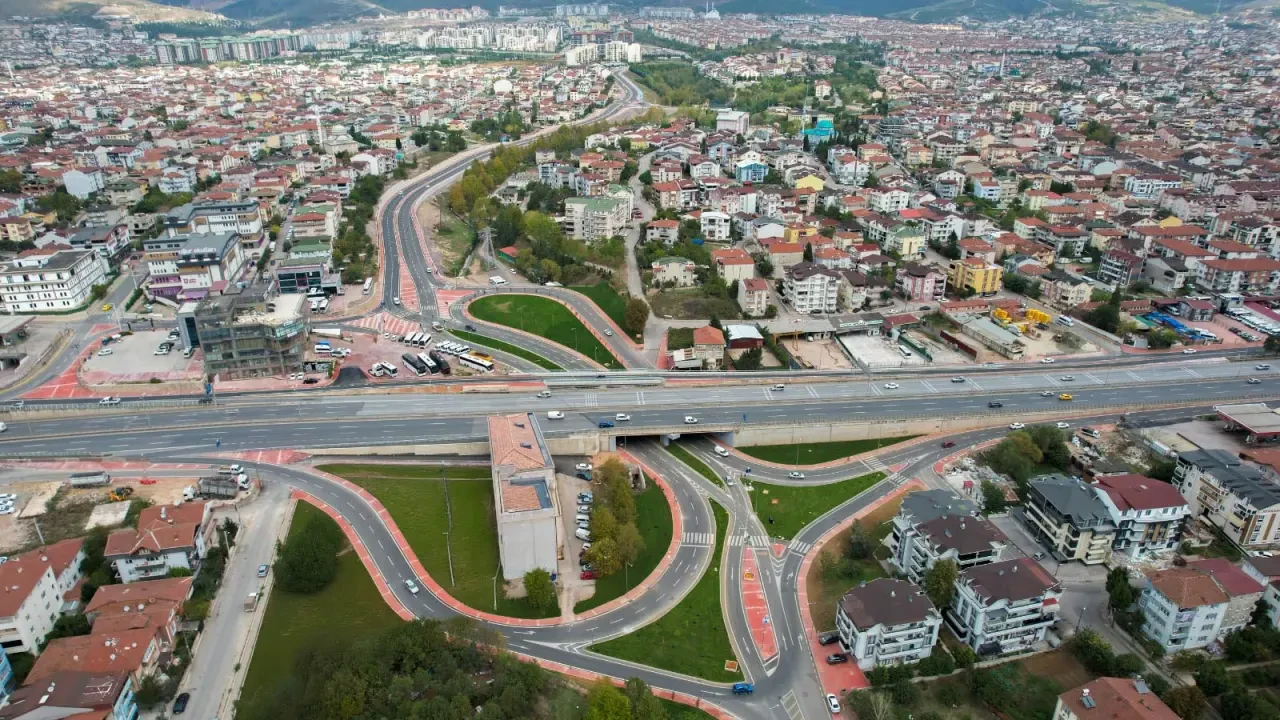 Metro ve tramvay ağı genişliyor, ulaşım filosu büyüyor 7