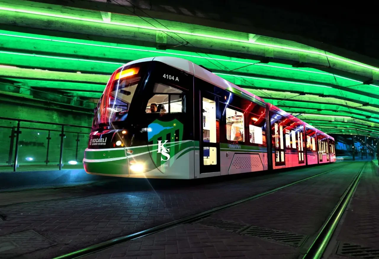 Metro ve tramvay ağı genişliyor, ulaşım filosu büyüyor 15