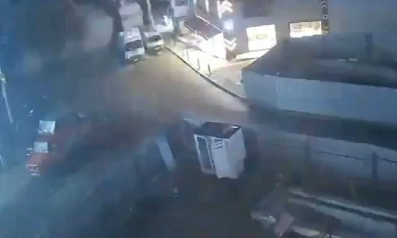 Gebze'deki binanın yıkılma anı güvenlik kameras anbean kaydetti 2