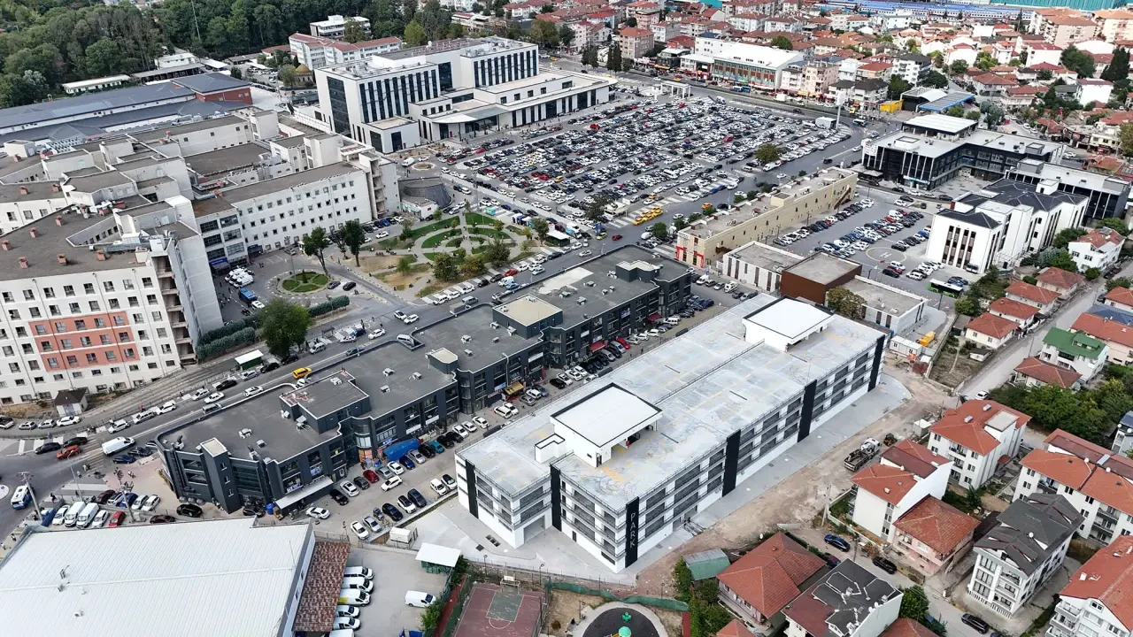 530 araçlık katlı otopark hizmete başladı 3