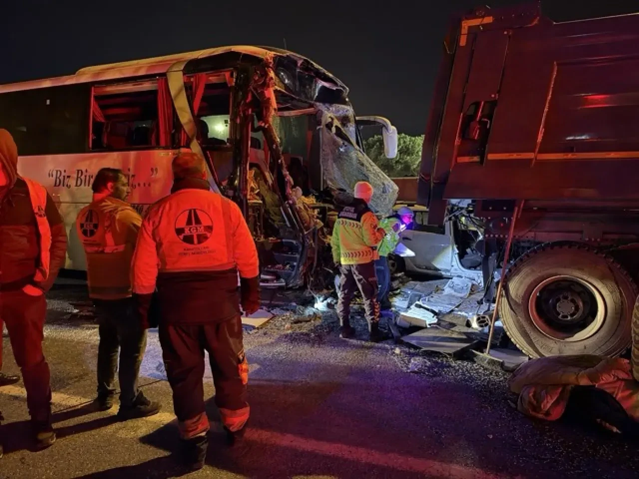 TEM Otoyolu savaş alanına döndü 1