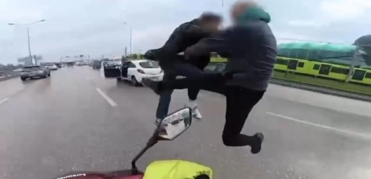 Uçan tekmelerin sonu gözaltında bitti 5