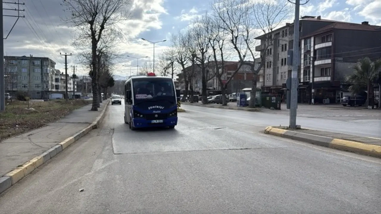 Dolmuş Direksiyonunda Bir Genç Kadın Sakarya’dan Örnek Oldu 2
