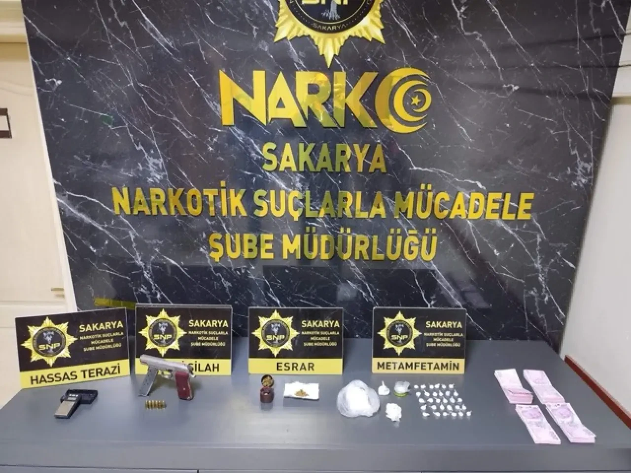 Sakarya'da uyuşturucu operasyonlarında yakalanan 5 şüpheli tutuklandı 2