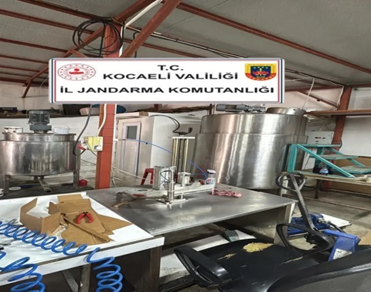10 milyon TL’lik kaçak bitkisel macun ele geçirildi 2
