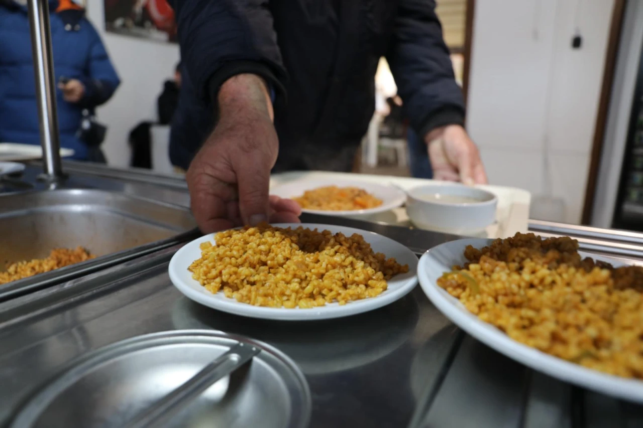 Kent Lokantaları ile dar ve orta gelirli vatandaşların yüzü gülüyor