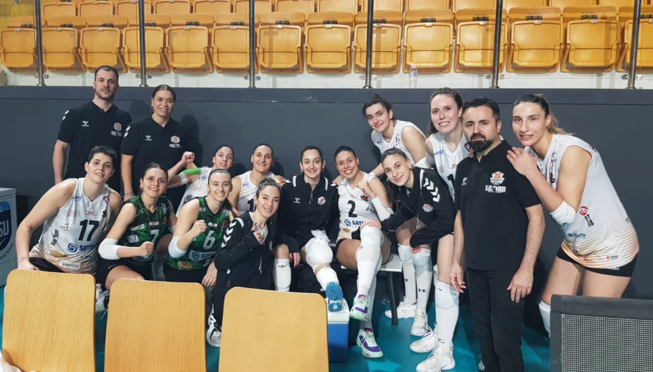 Sakarya Voleybol, Play-Off hedefi için kritik bir avantaj yakaladı