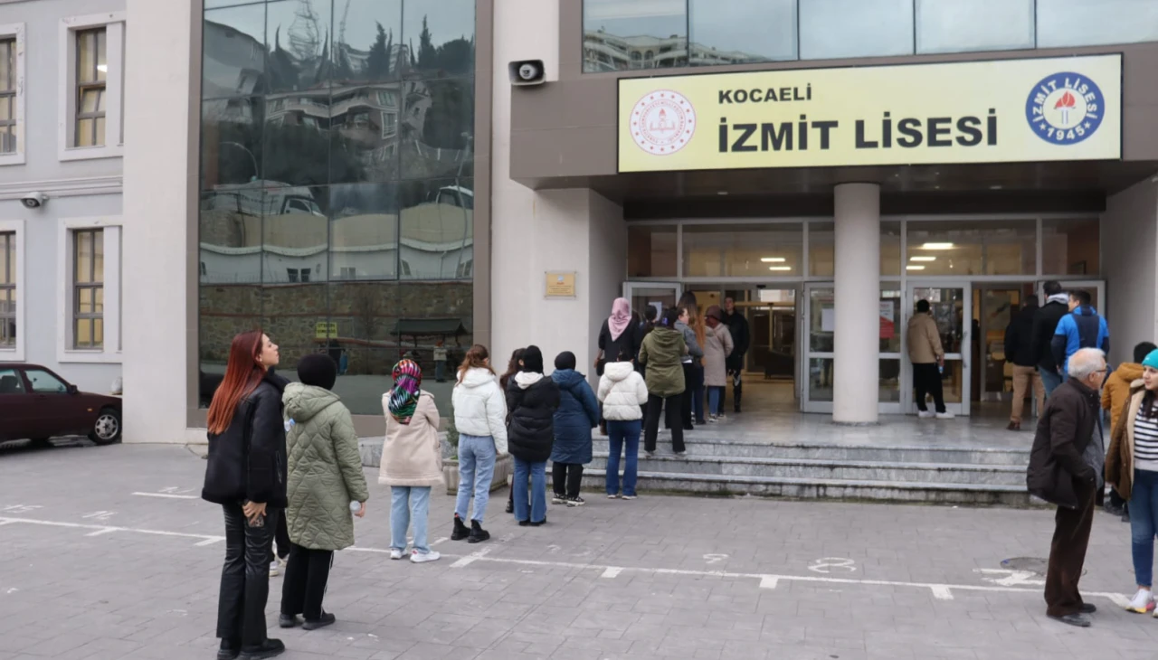 İzmit Belediyesi Mali Hizmetler Personeli Sınav Sonuçları Açıklandı