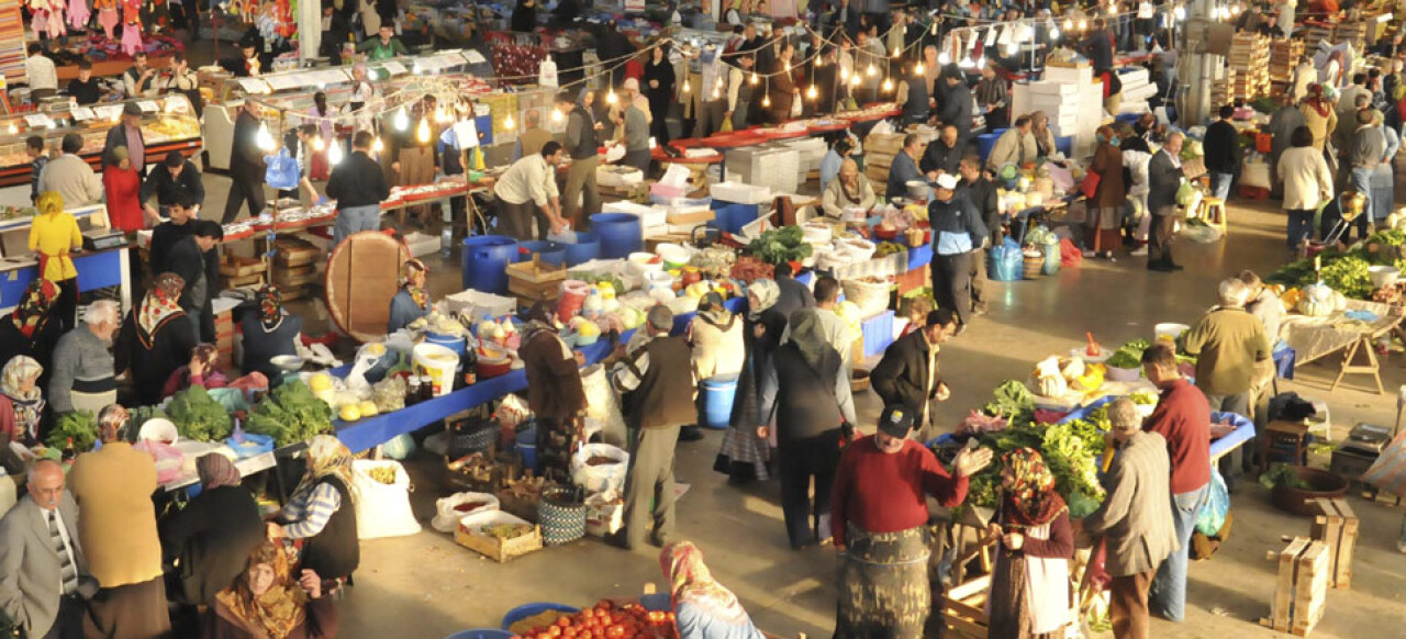 Hendek’te Salı pazarı bu hafta kurulmayacak