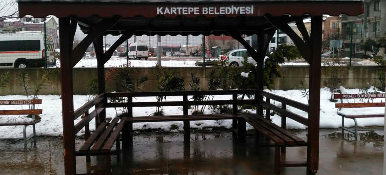 Kartepe Belediyesi’nden üniversitelere kamelya