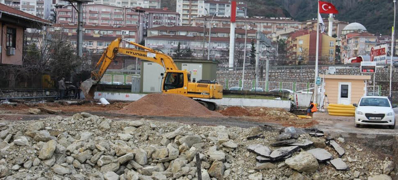 Kocaeli Büyükşehir otobüs garajına idari bina yapılıyor