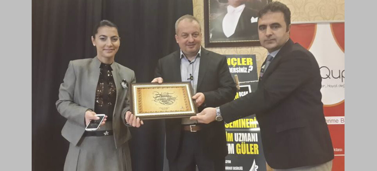 Kartepe Belediyesi’nden Gençlere Motivasyon Semineri