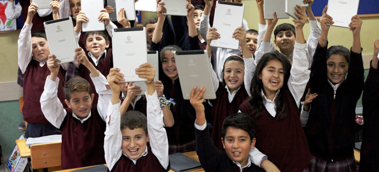27 bin 180 öğrenci daha tablet bilgisayarlarına kavuşuyor